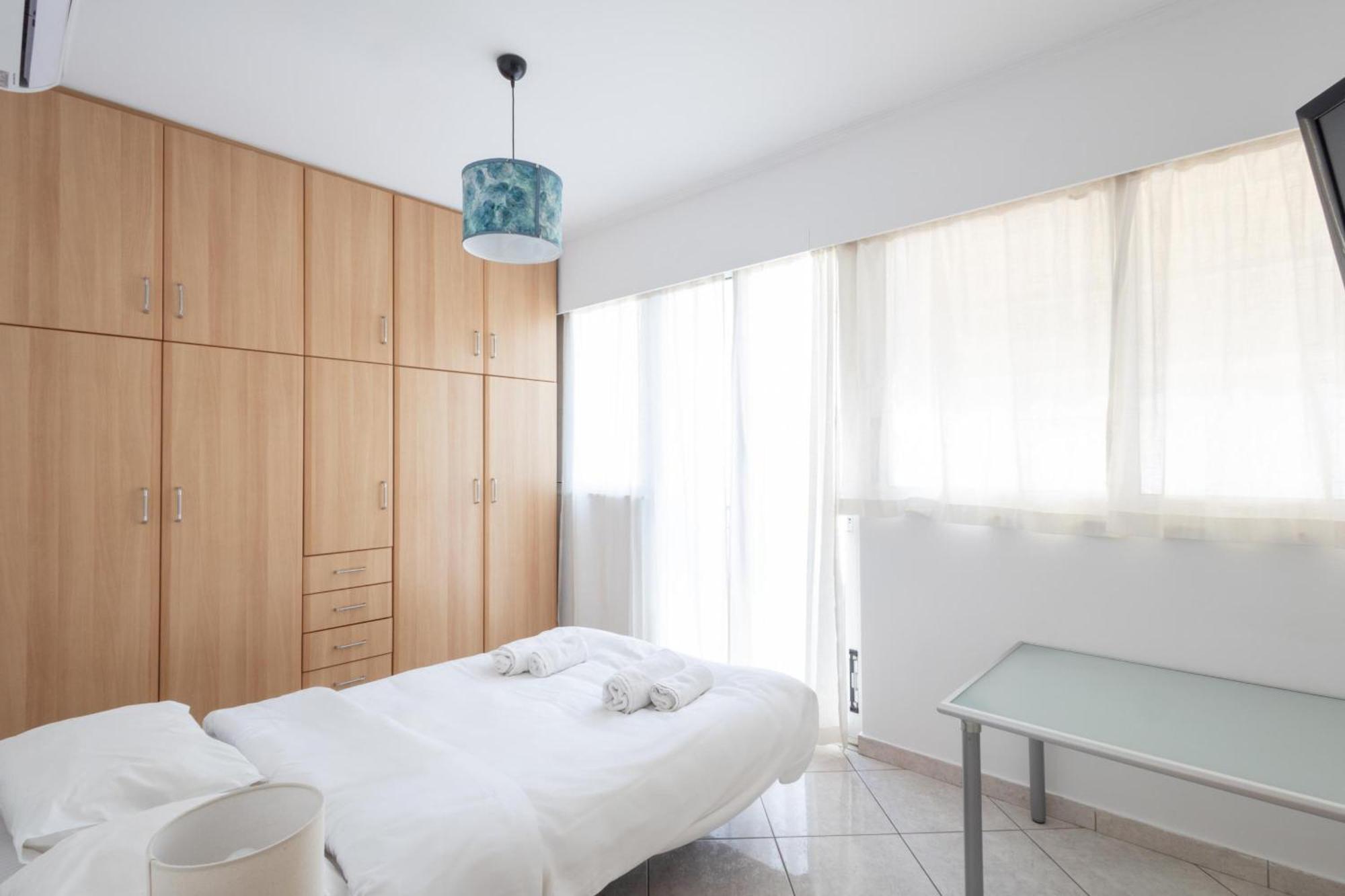 Luxury And Spacious Apt For 6 Guests Афіни Екстер'єр фото